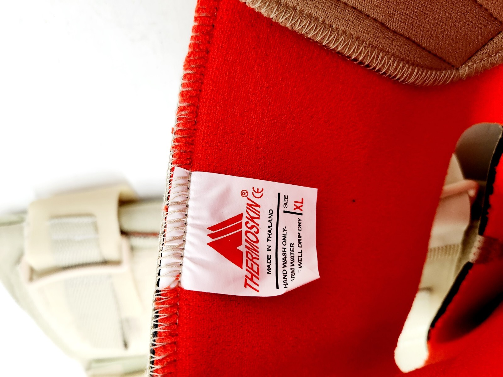 XL Thermoskin Hinged Knee Open Wrap Brace with Range of Motion Hinge (2)