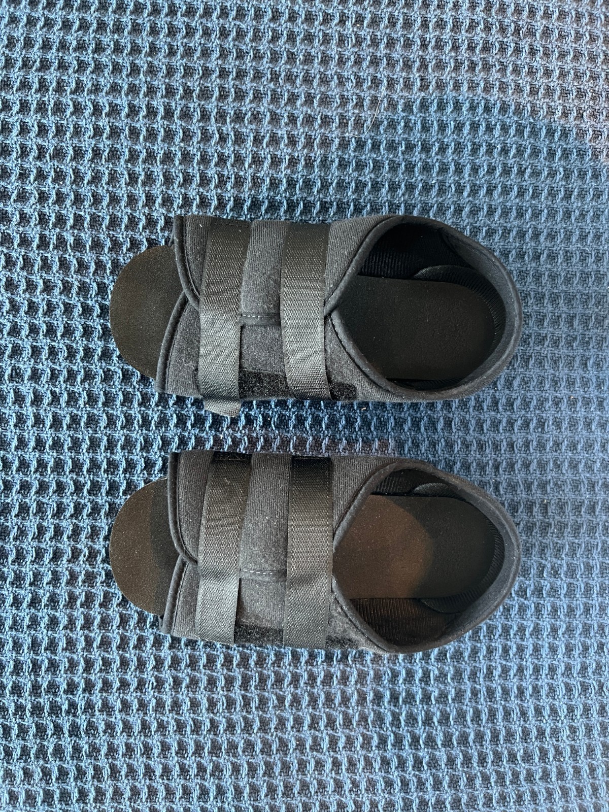 Adjustable Post-Op Recovery Foot Protectors / Medical House Slippers Black Large
