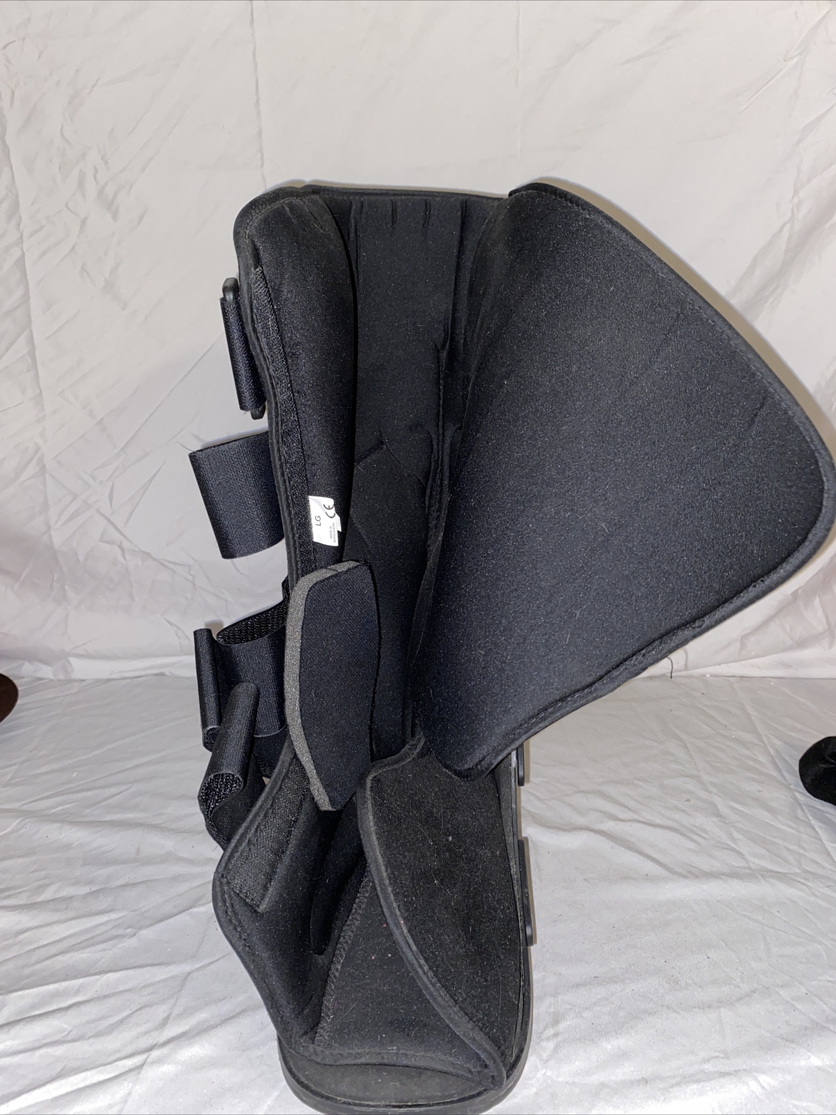United Surgical Ortho Short Air Cam Walker Fracture Boot, Black LG Size
