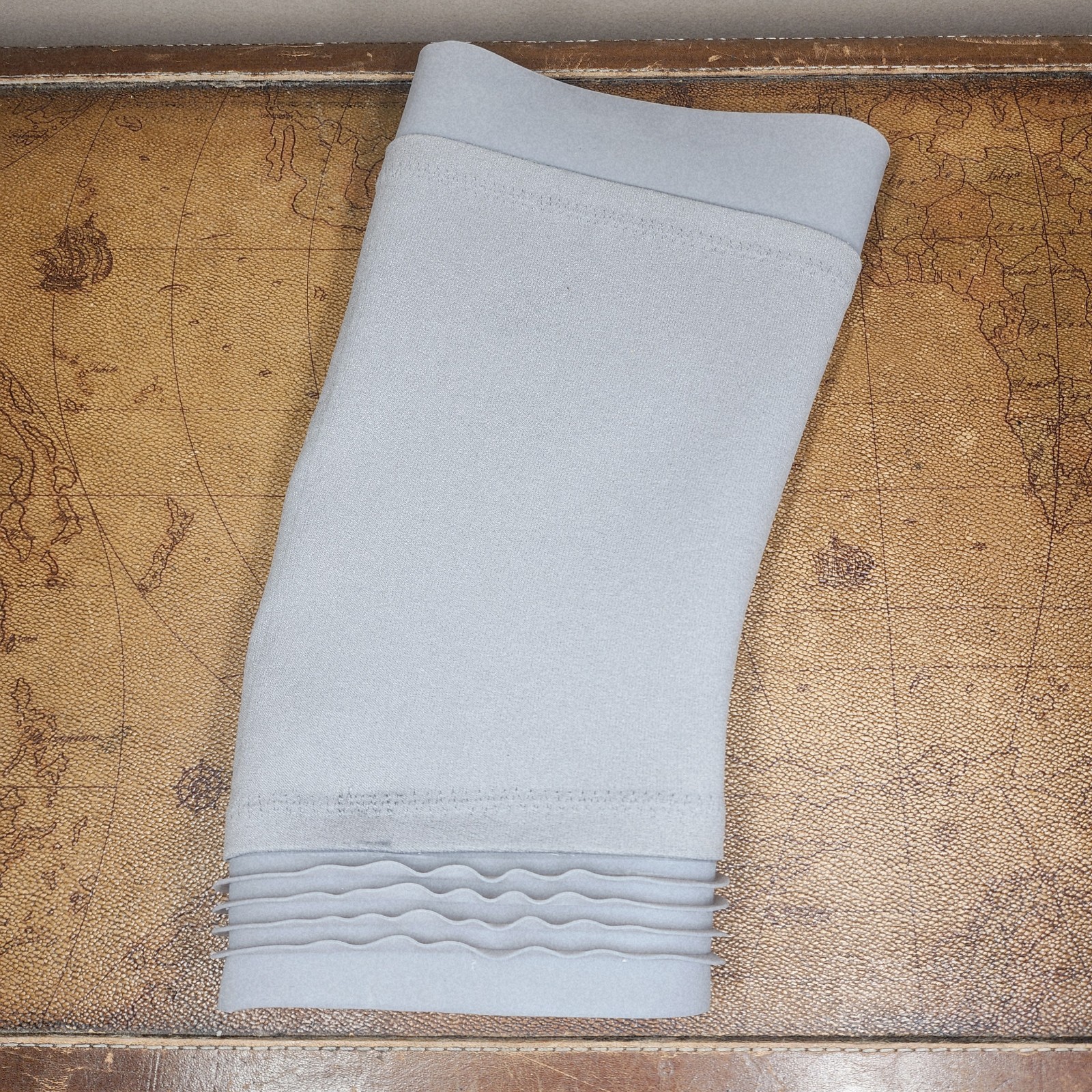 WillowWood One TT Sleeve Compression Leg Sleeve Size M Gray S403769
