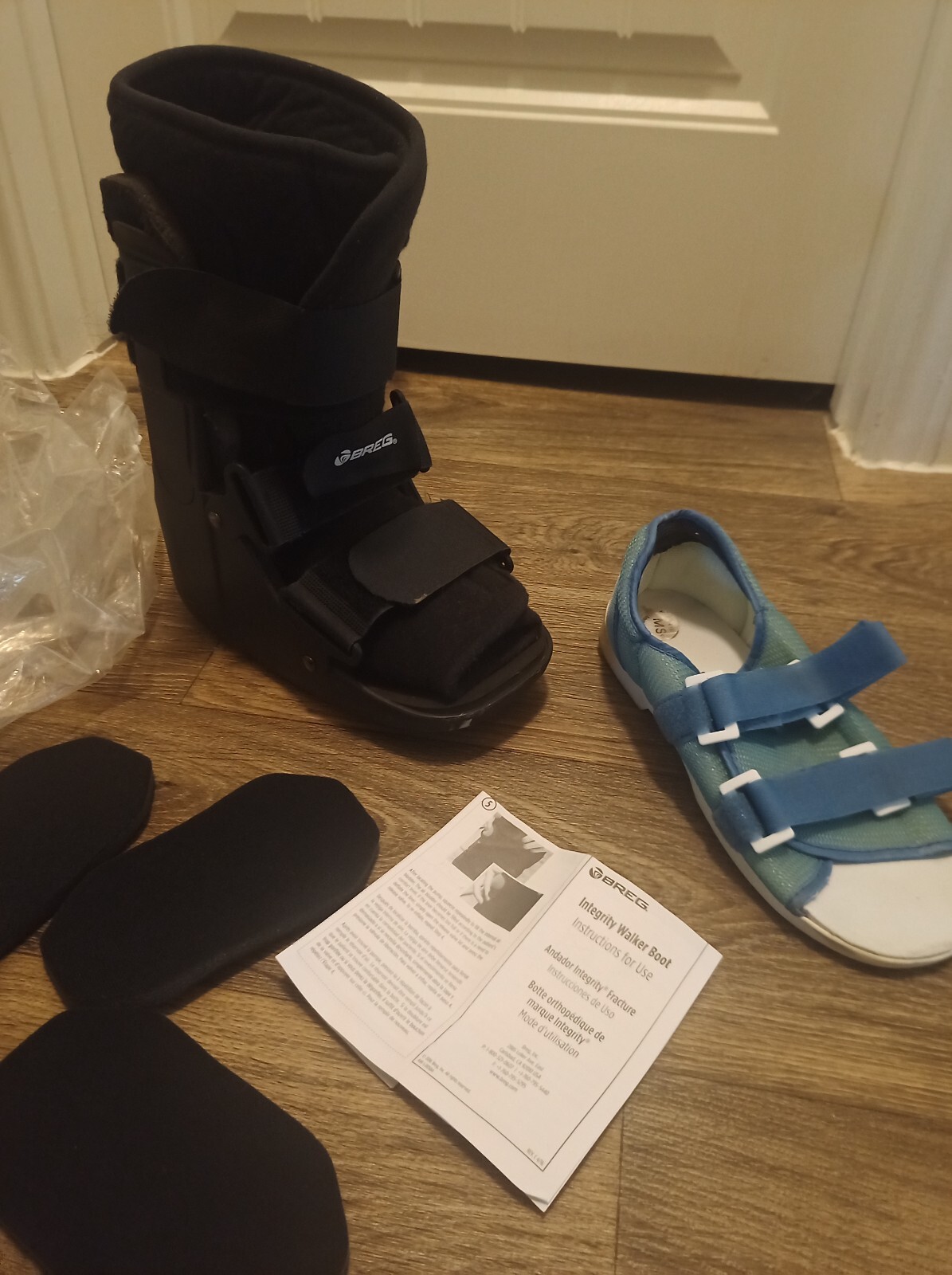 Lot of Breg Integrity Walker Boot Small + Darco MedSurg Shoe Size MS
