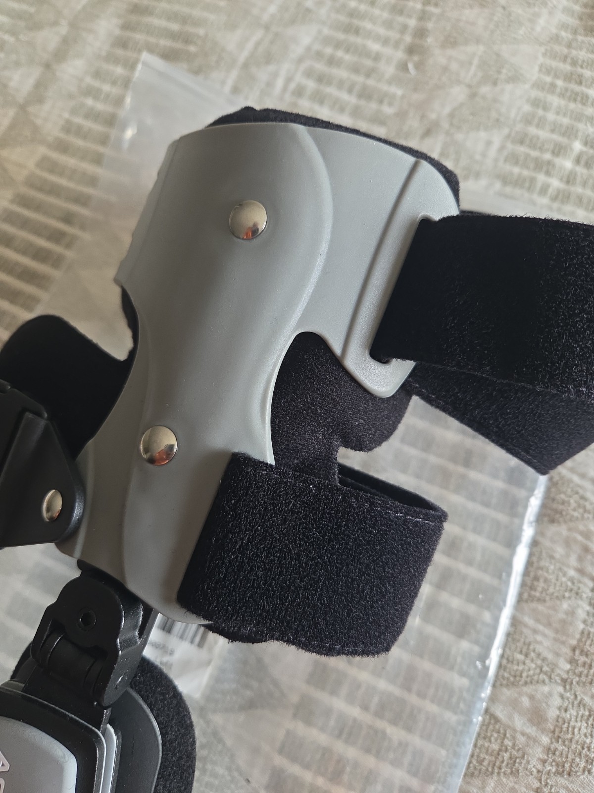 Adjustable Knee Brace For ACL, MCL, PCL Support Breathable ( Left Side)