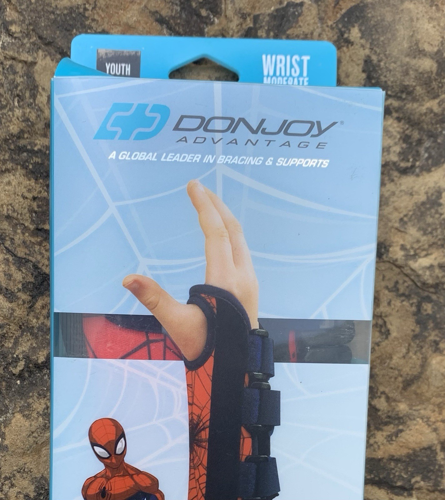 Donjoy Youth Right Wrist Brace. Spider-Man. Moderate. New