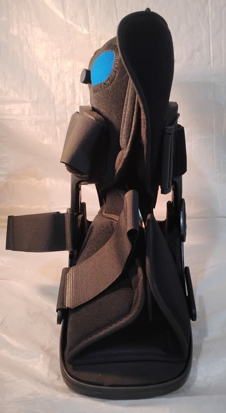 United Ortho Short Air Cam Walker Fracture Boot, Small, Black