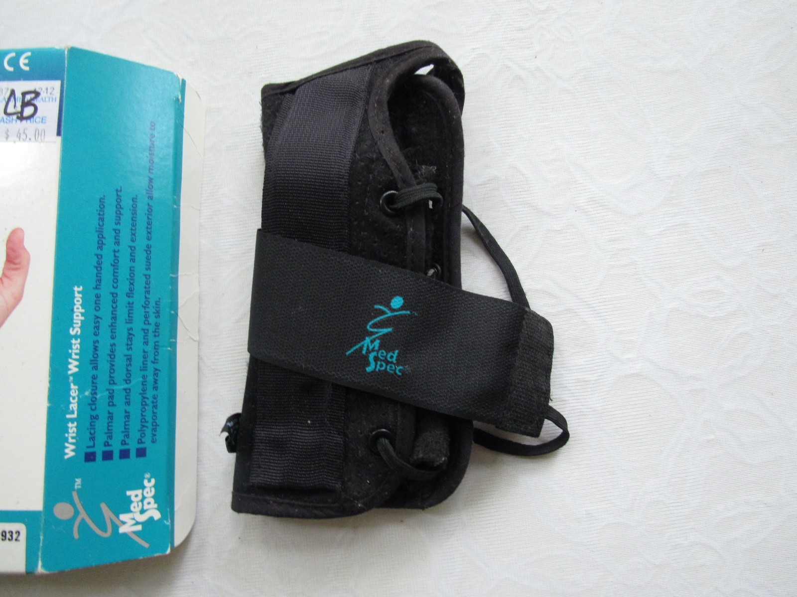 Med Spec 8″ Wrist Lacer Brace Sprains Arthritis Tendonitis Size Medium Left