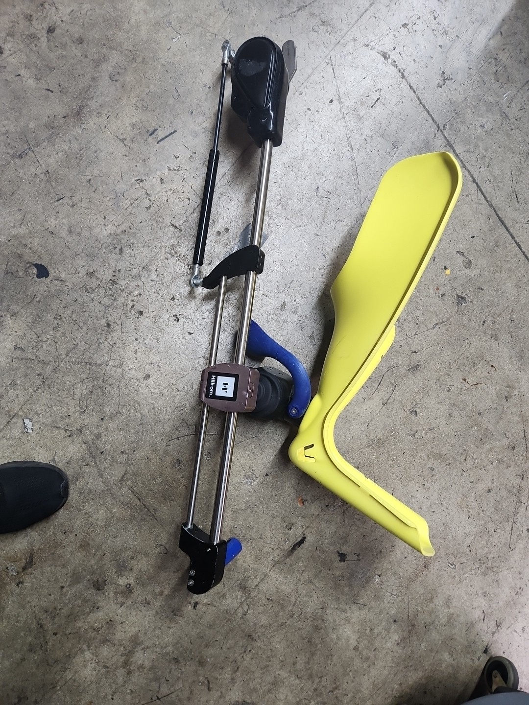 HILLROM YELLOWFINS APEX SURGICAL LEG STIRRUPS