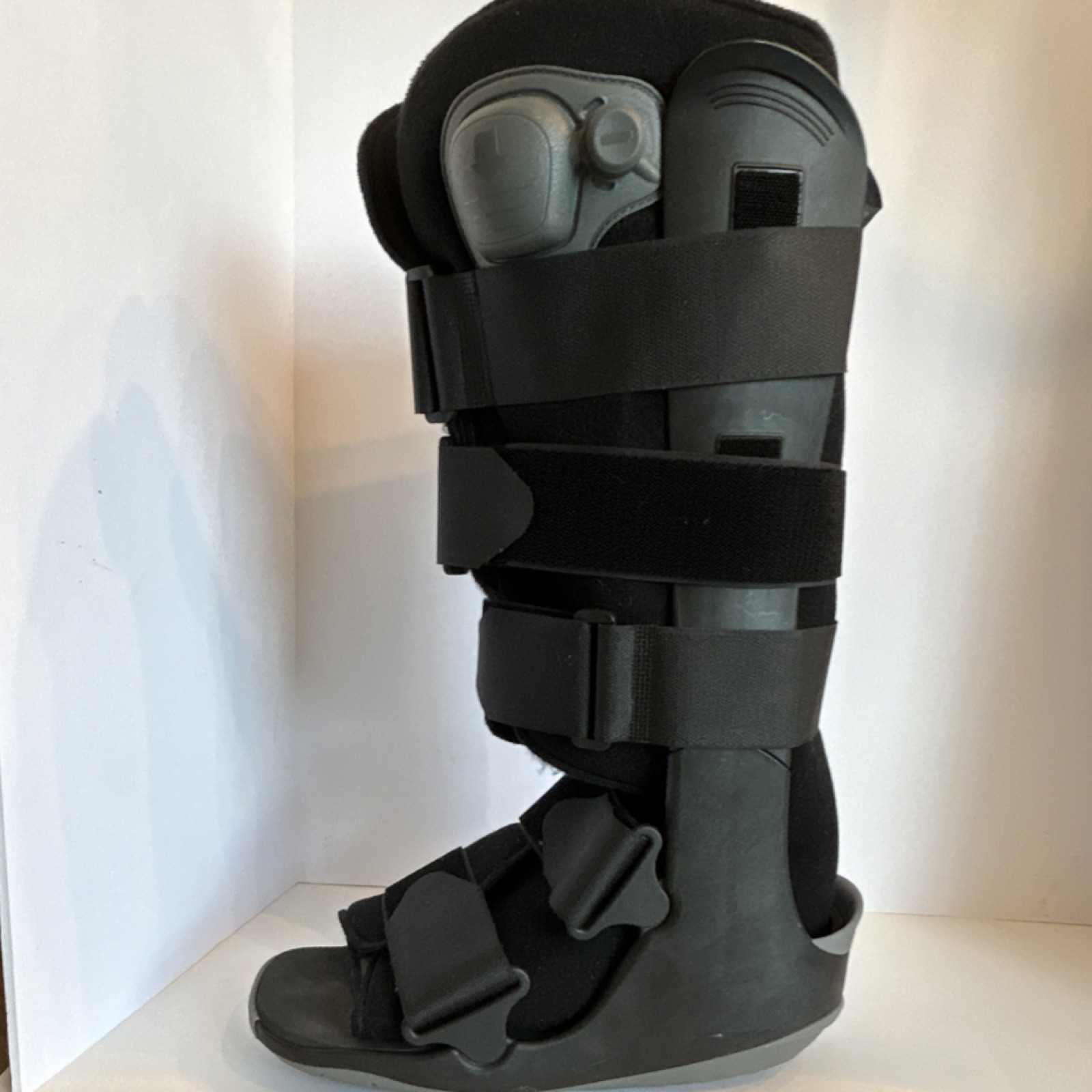 Breg Shockpod Adjustable Orthopedic Walking Boot Black Gray CE Certified