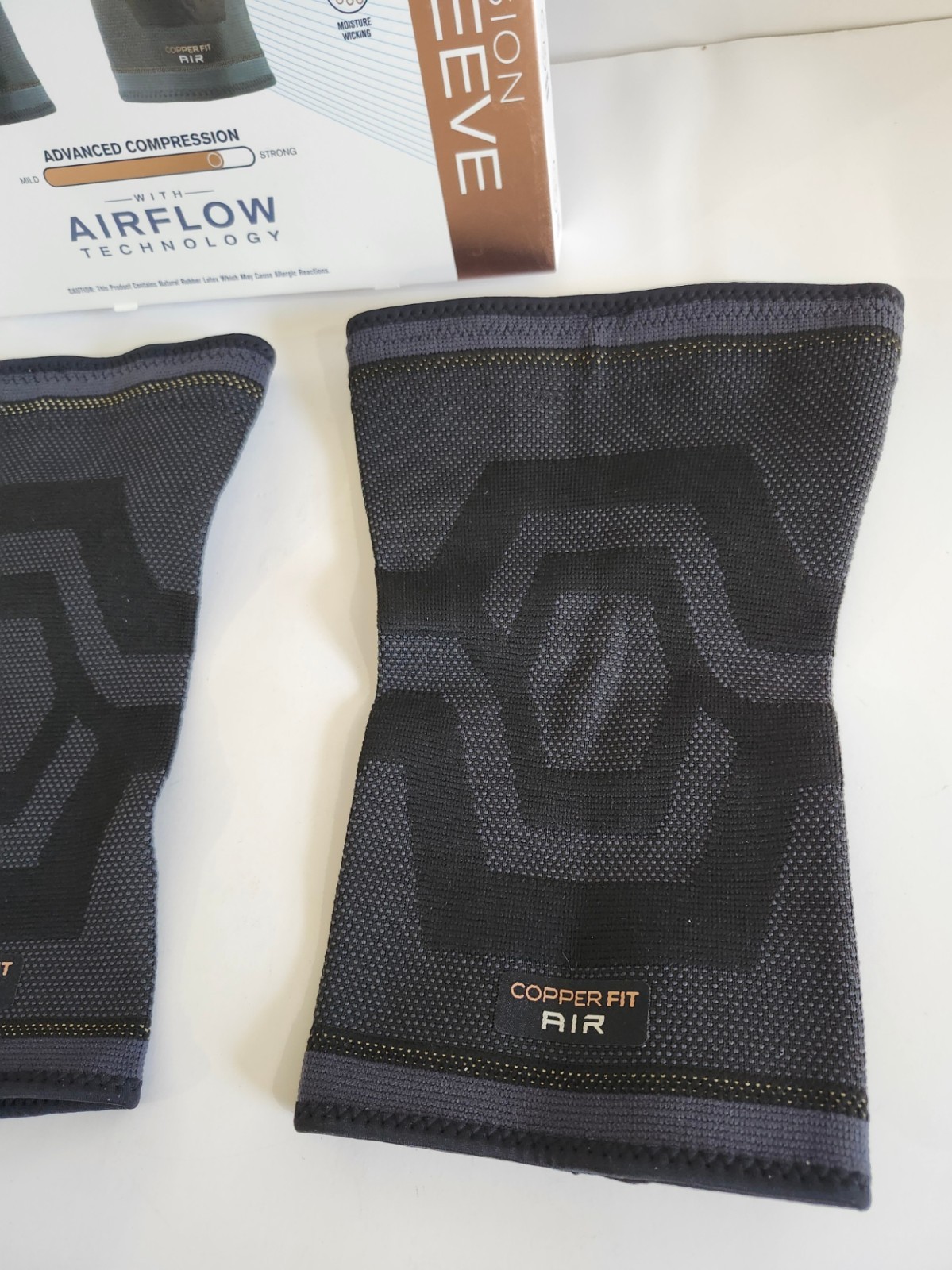 Elite Copper Fit Knee Compression Sleeve Flexible L/XL 16″-20″, 2-PACK Open Box