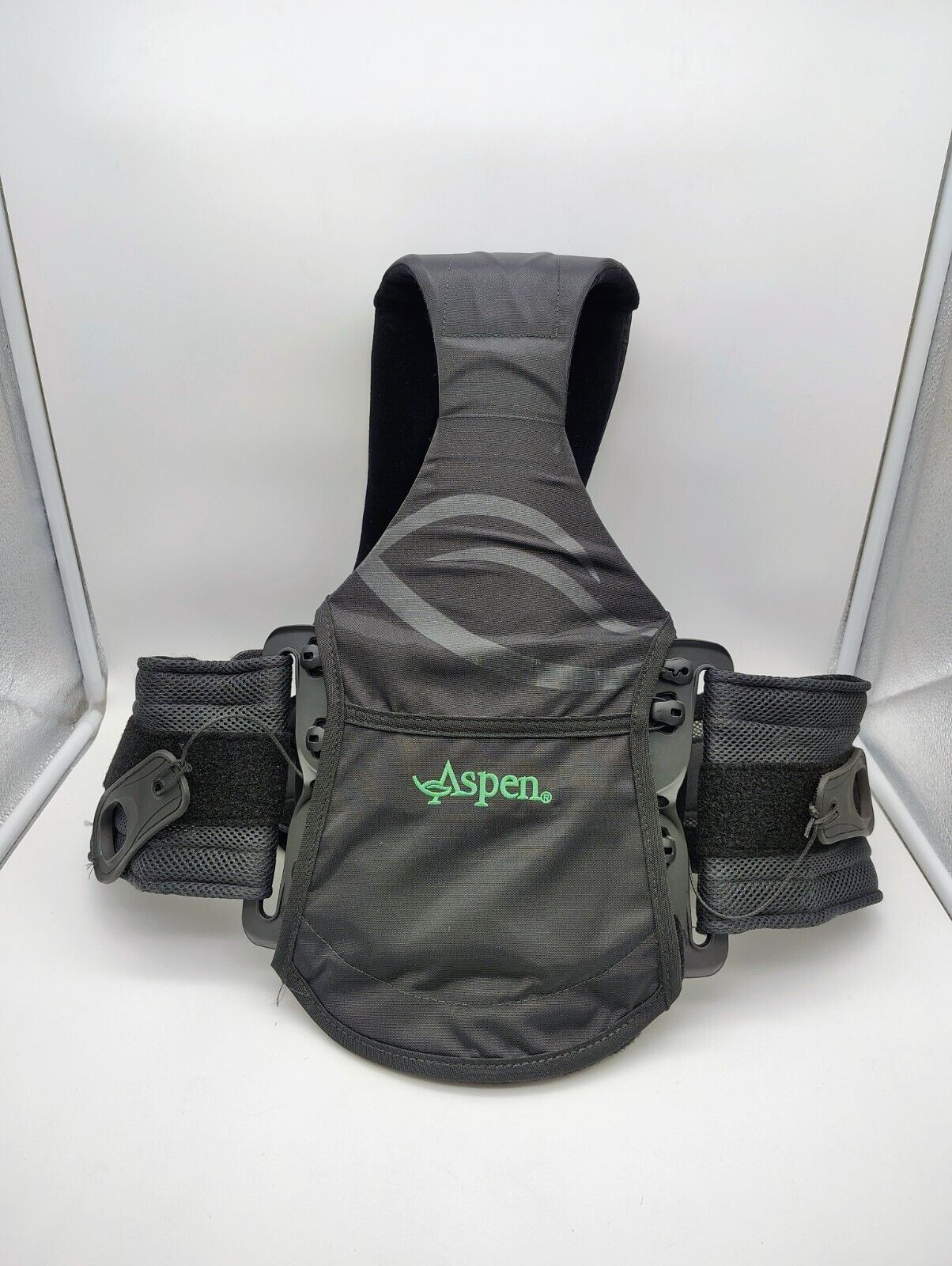 Horizon By Aspen Adjustable strap Back Brace w/Shoulder Straps