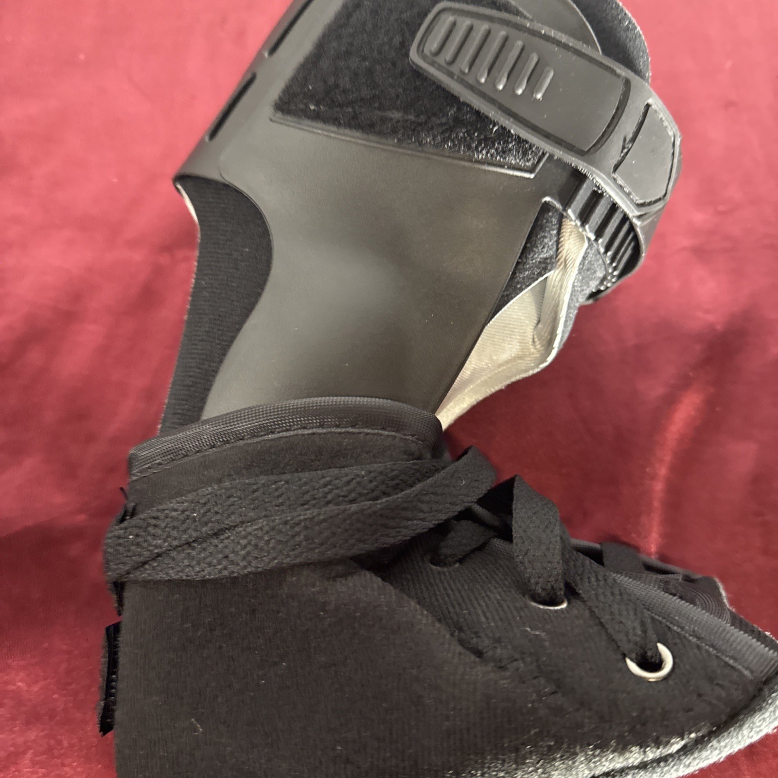 ISo Preferred Ankle Braces, Black, Right &Left Foot, New