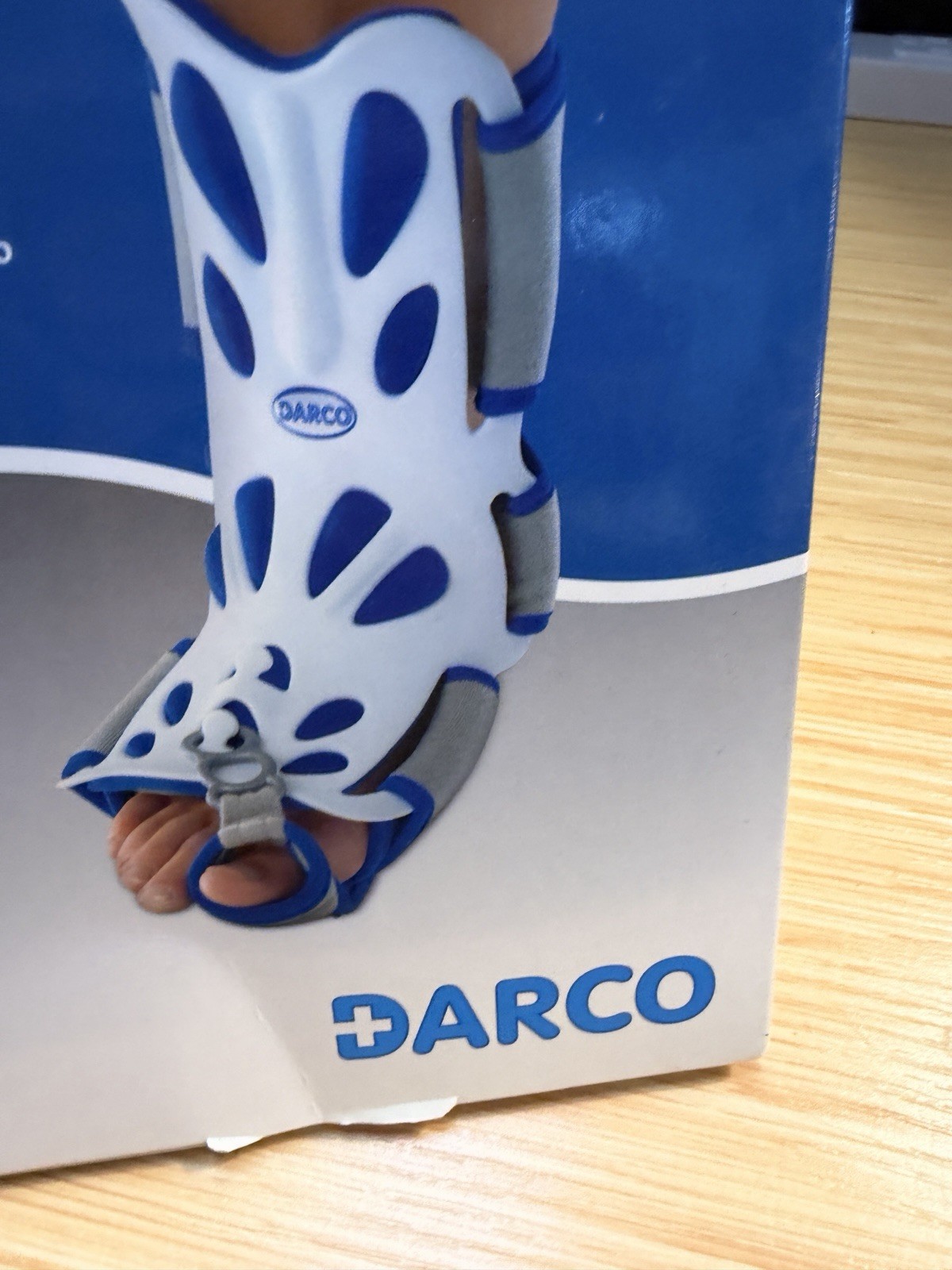Darco Body Armor Night Splint Standard White Foot Size: Universal *