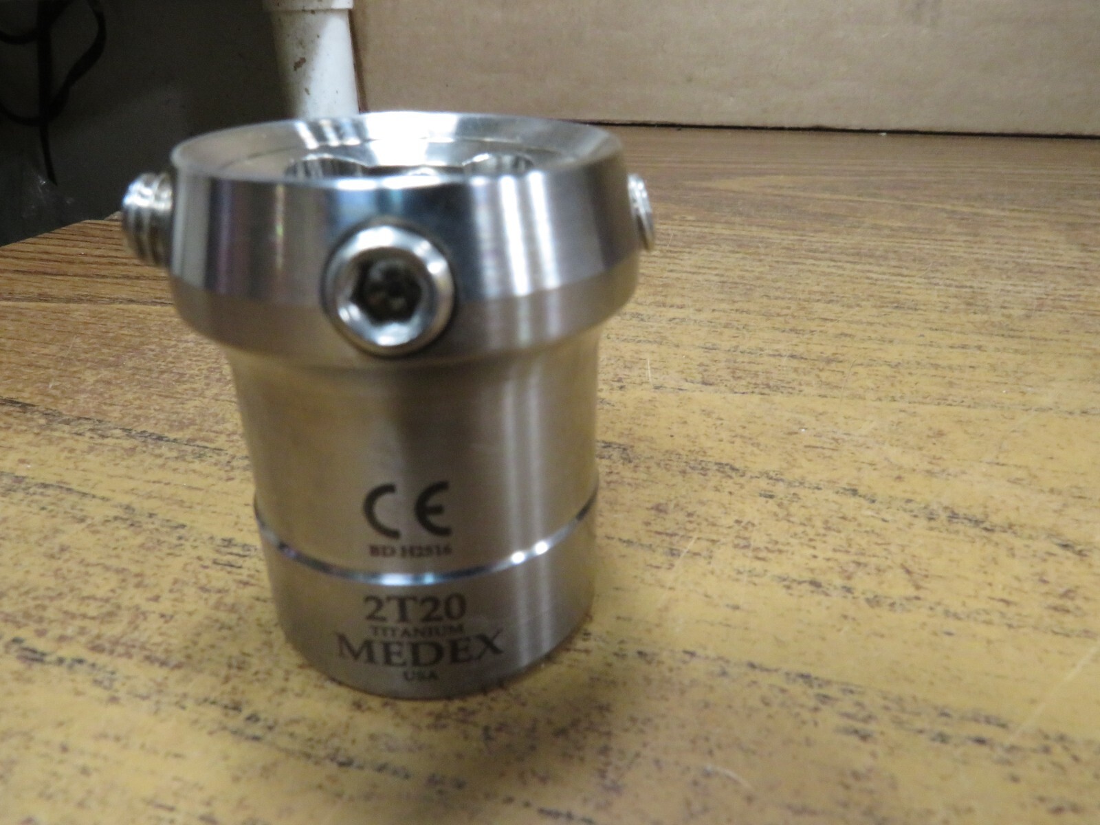 MEDEX 2T20 PROSTHETICS TITANIUM TUBE CLAMP COUPLING ADAPTER