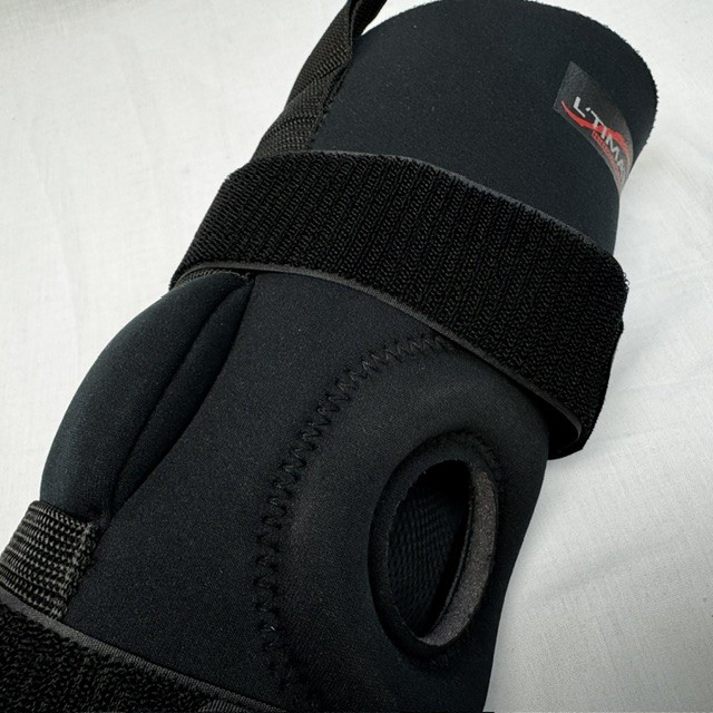 Bird and Cronin Hinged Knee Support Small 0814-5692