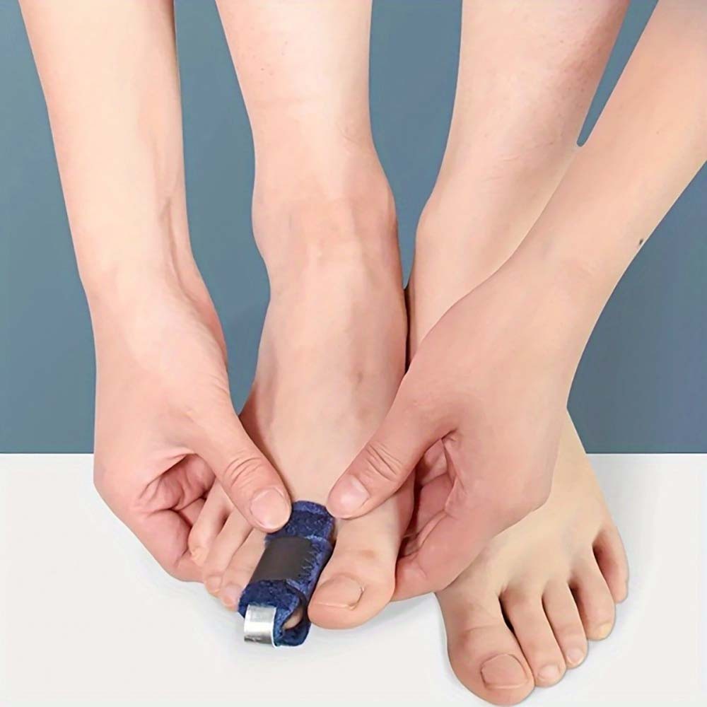 Breathable Comfort-Fit Adjustable Compact Portable Orthopedic Finger Joint Brace