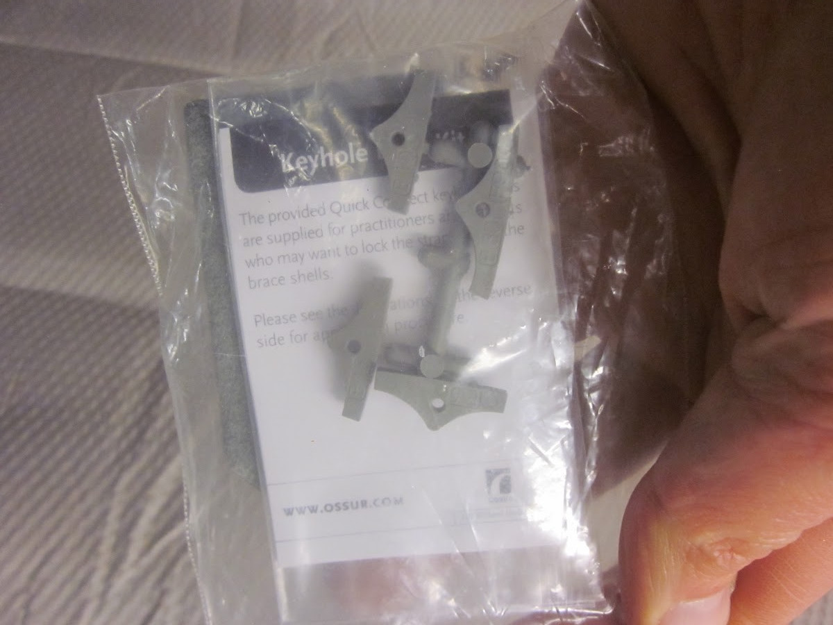 Ossur Keyhole Lock Kit for Locking Strap Tabs to the Brace Shells