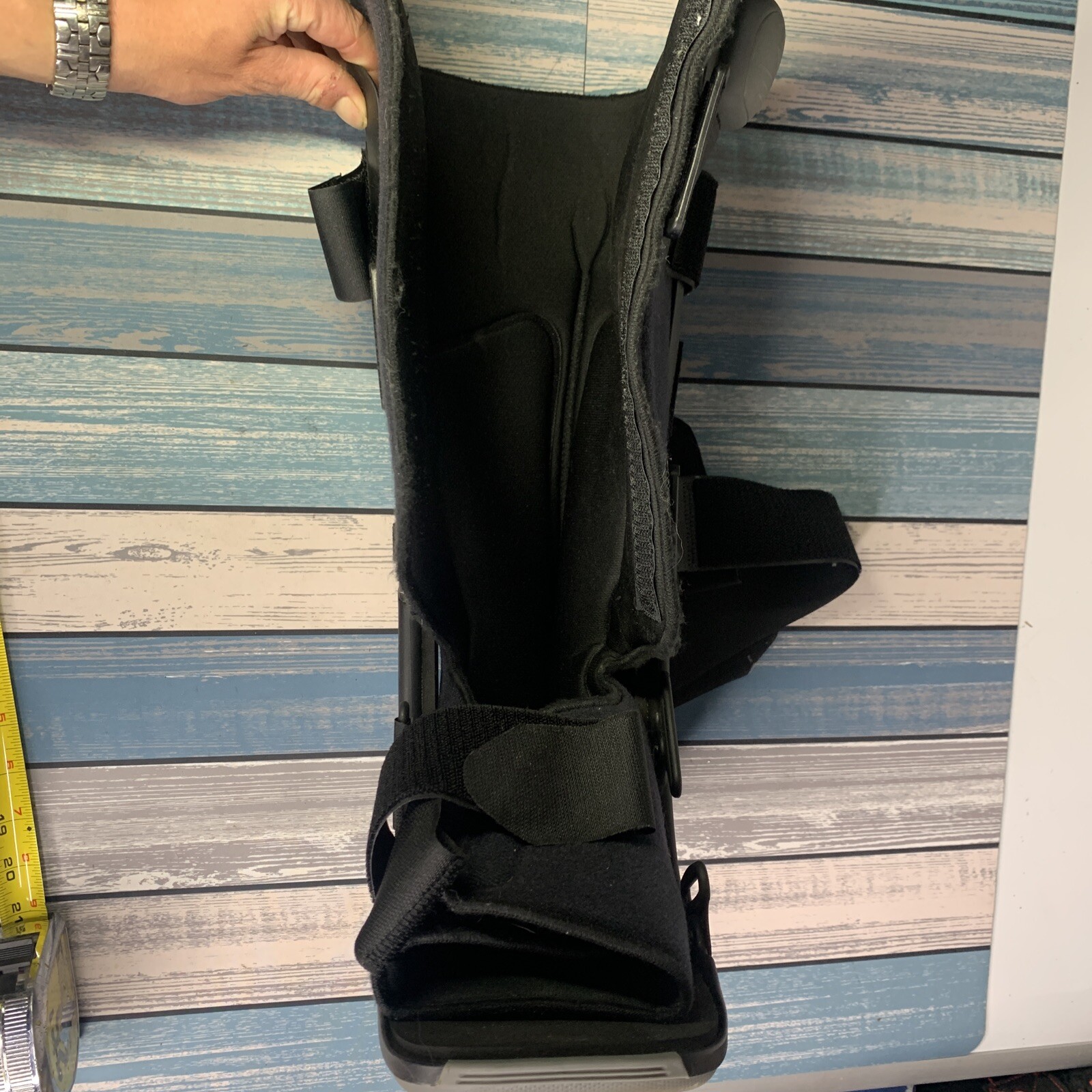 Breg Unisex Black Adjustable Walker Boots Brace For Leg Injury Size Medium