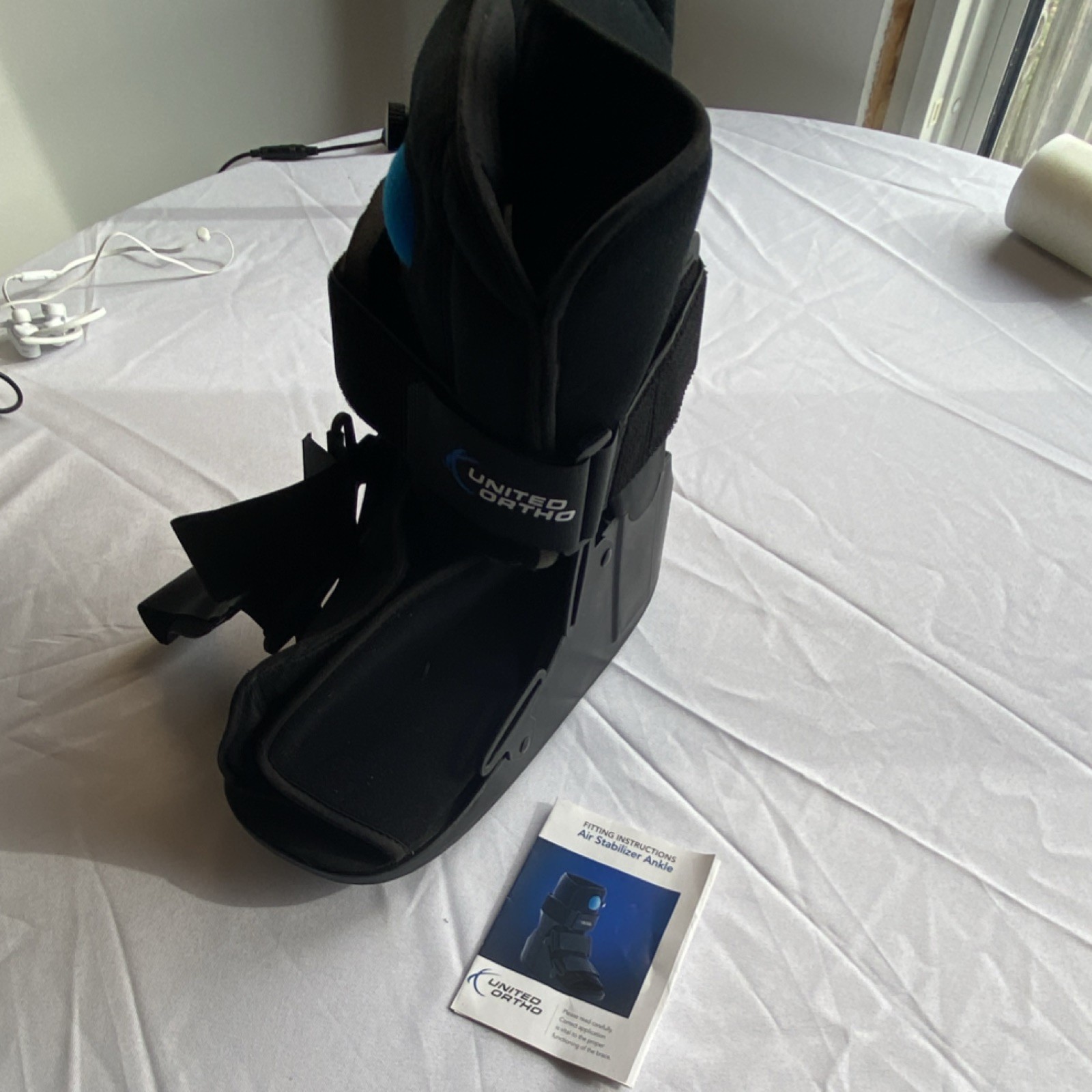 United Ortho Air Stabilizer Ankle Adjustable Boot Large Black Stabilization