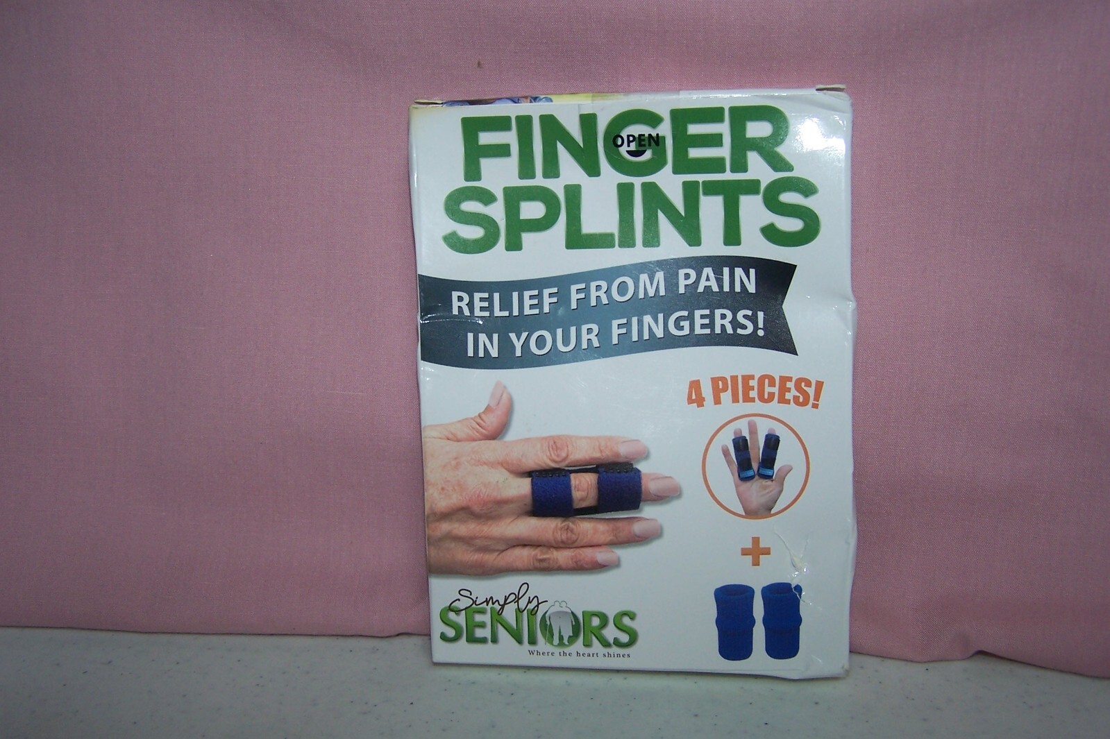 Simply SENIORS Finger Splint – 4 Pieces – Set of 2 Finger Splints + 2 Nylon F…