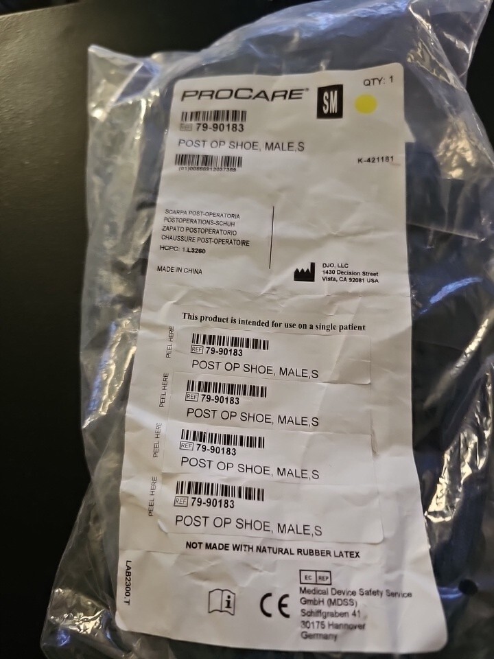 Brand New Donjoy ProCare Small 79-90183 Blue Male Post-Op Shoe for size 7 to 9