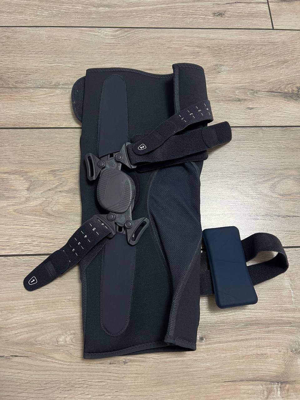 medi Soft OA light Knee Brace Orthosis Size M Left Varus Right Valgus