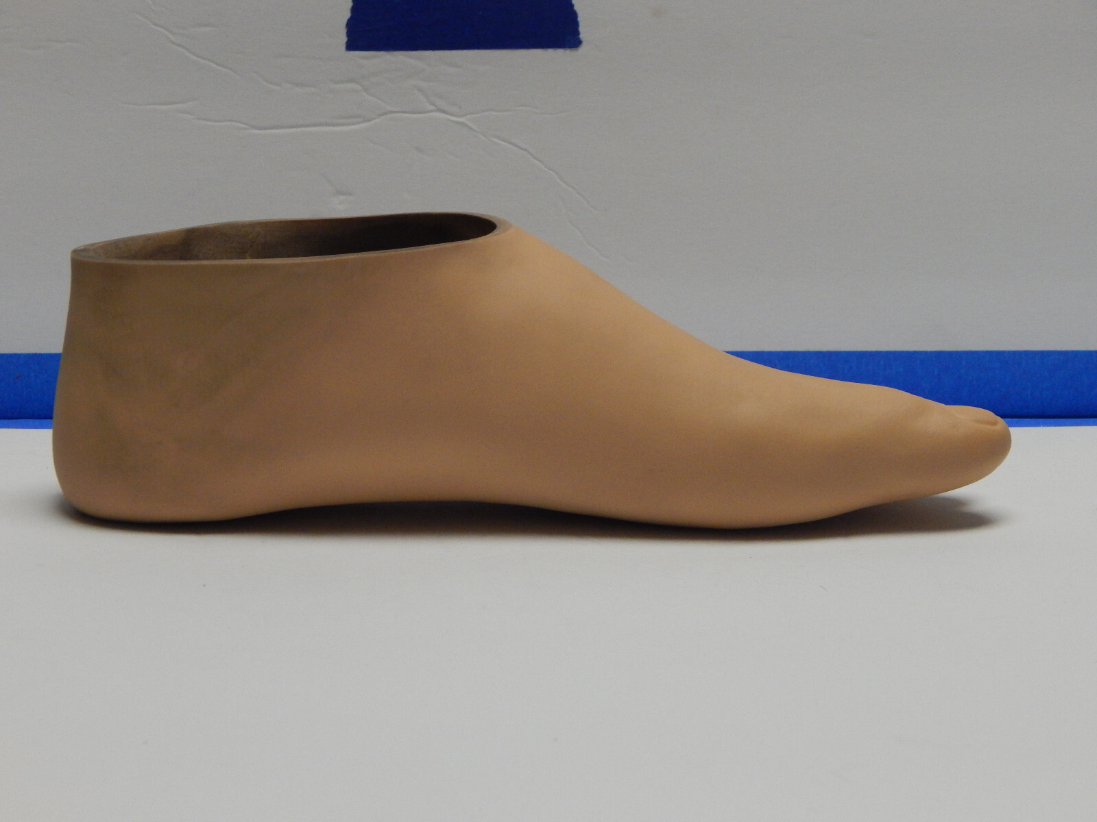 Freedom Innovations Prosthetic Foot Shell Size 27 LEFT