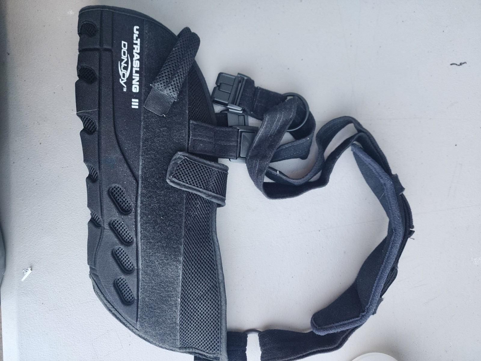 Donjoy UltraSling II Shoulder Support Sling
