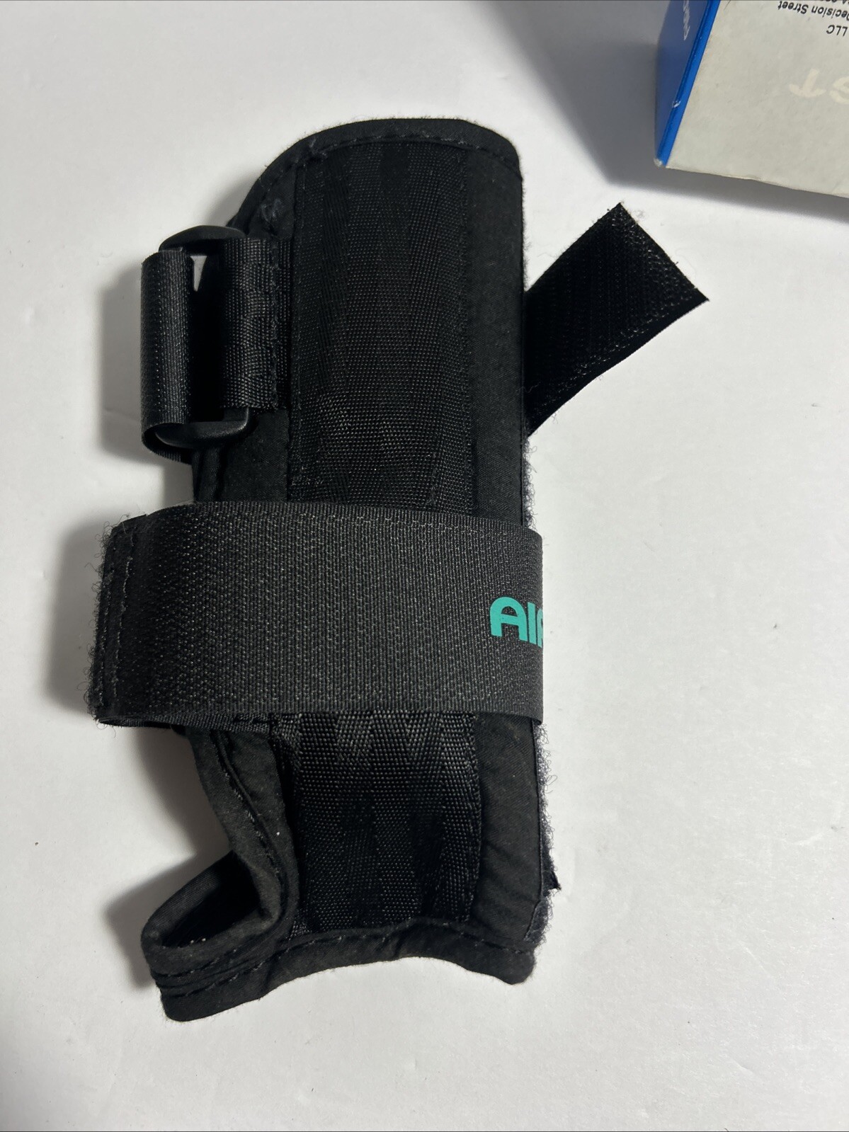 Aircast A2 Wrist Support Brace SMALL RIGHT, 05WSR