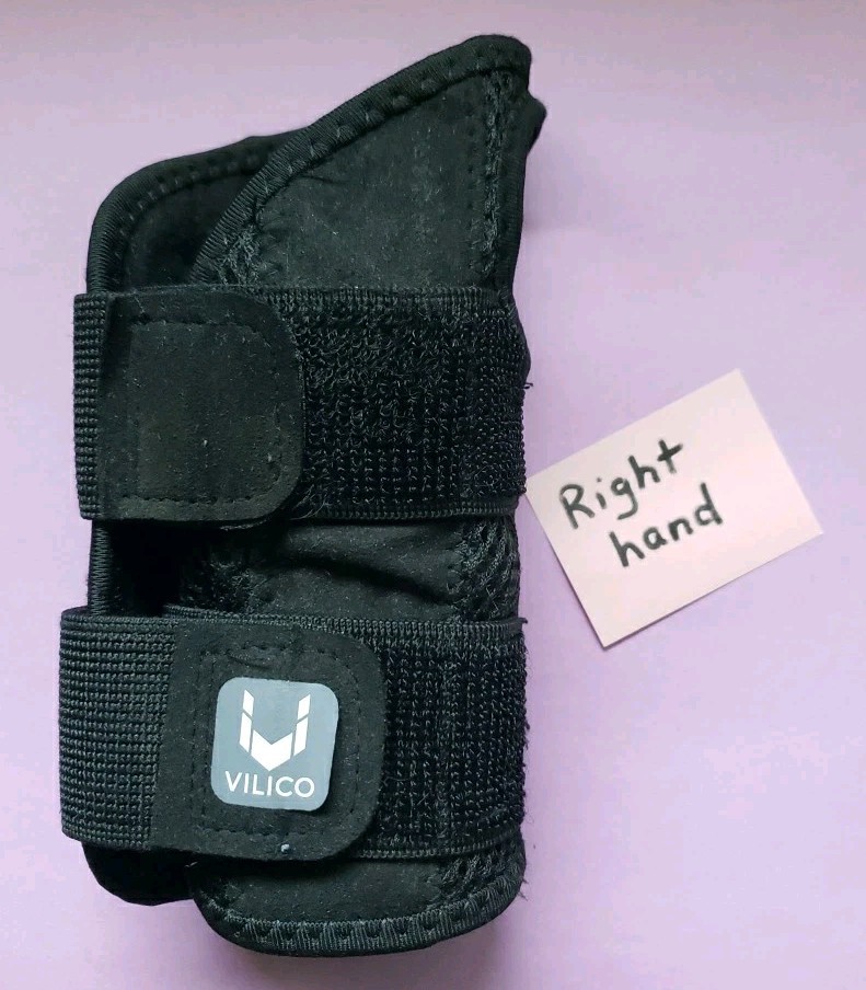 Right Wrist Support Brace Hand Splint Carpal Tunnel Sprain Arthritis Sports