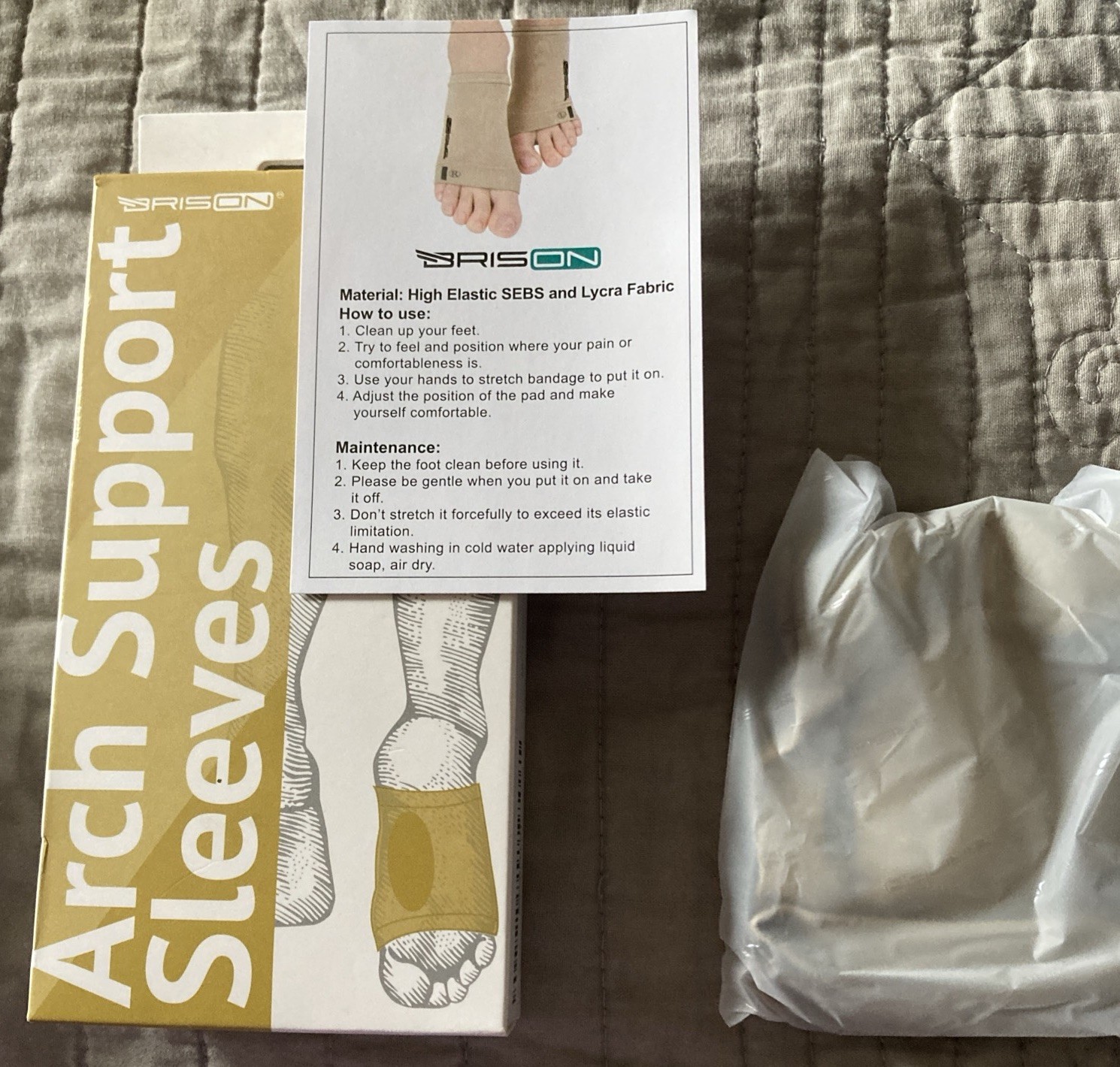 Briton Compression Arch Support Sleeves 1 Pair Open Box Plantar Fasciitis