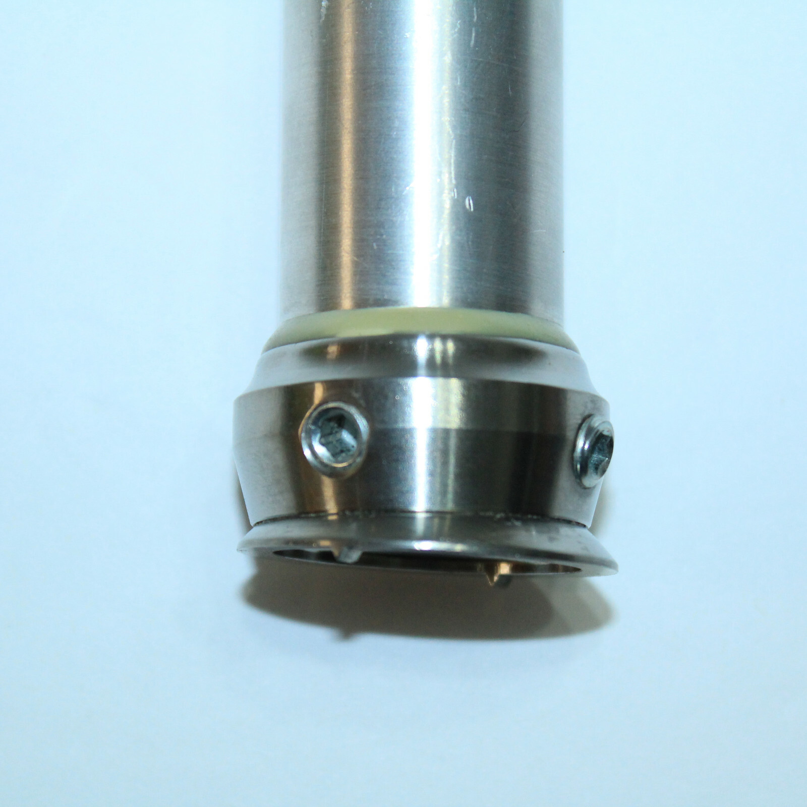 GORGEOUS 7½” PYLON IN ANGLED CENTER-HOLE ANKLE ADAPTER WITH LARGE BOLT