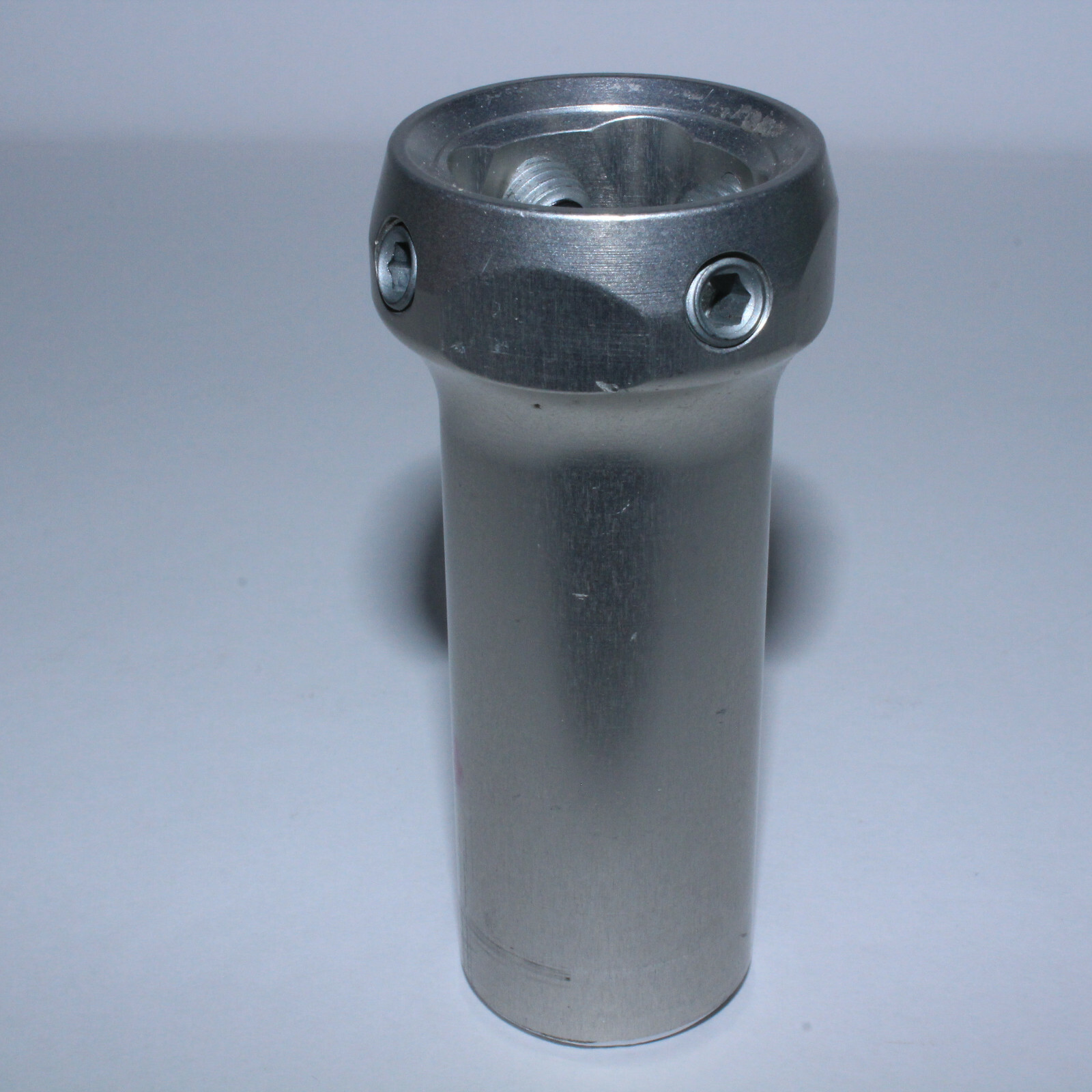OSSUR A-442100 PROSTHETIC SHORT FEMALE SINGLE ADAPTER – 90mm 3.5″ Aluminum