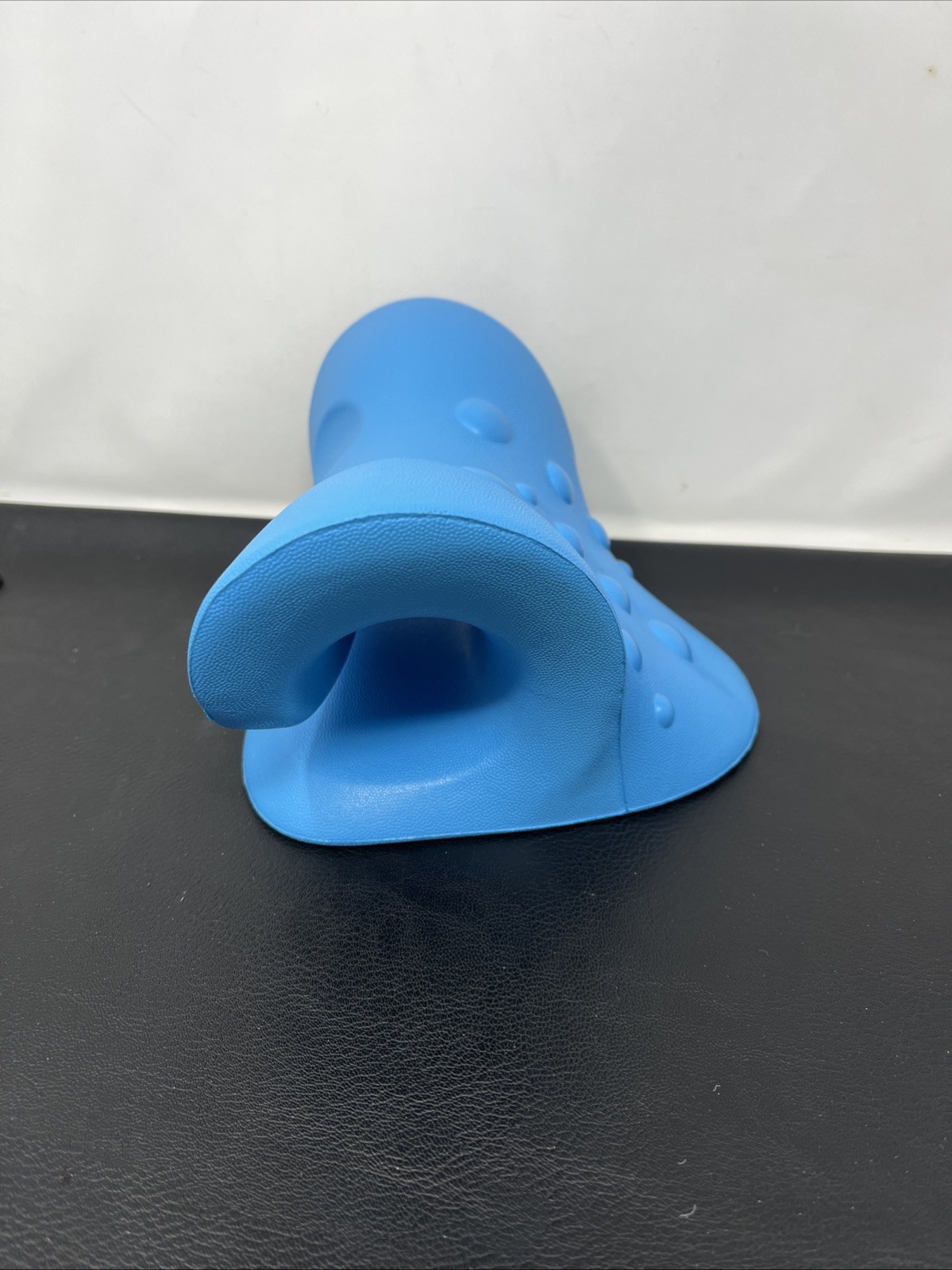 Neck Cloud Cervical Neck Stretcher Pillow Traction
