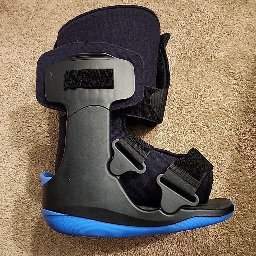 Ovation Medical Gen 2 Short Air Pump Pneumatic Walker Boot Size XS Excellent