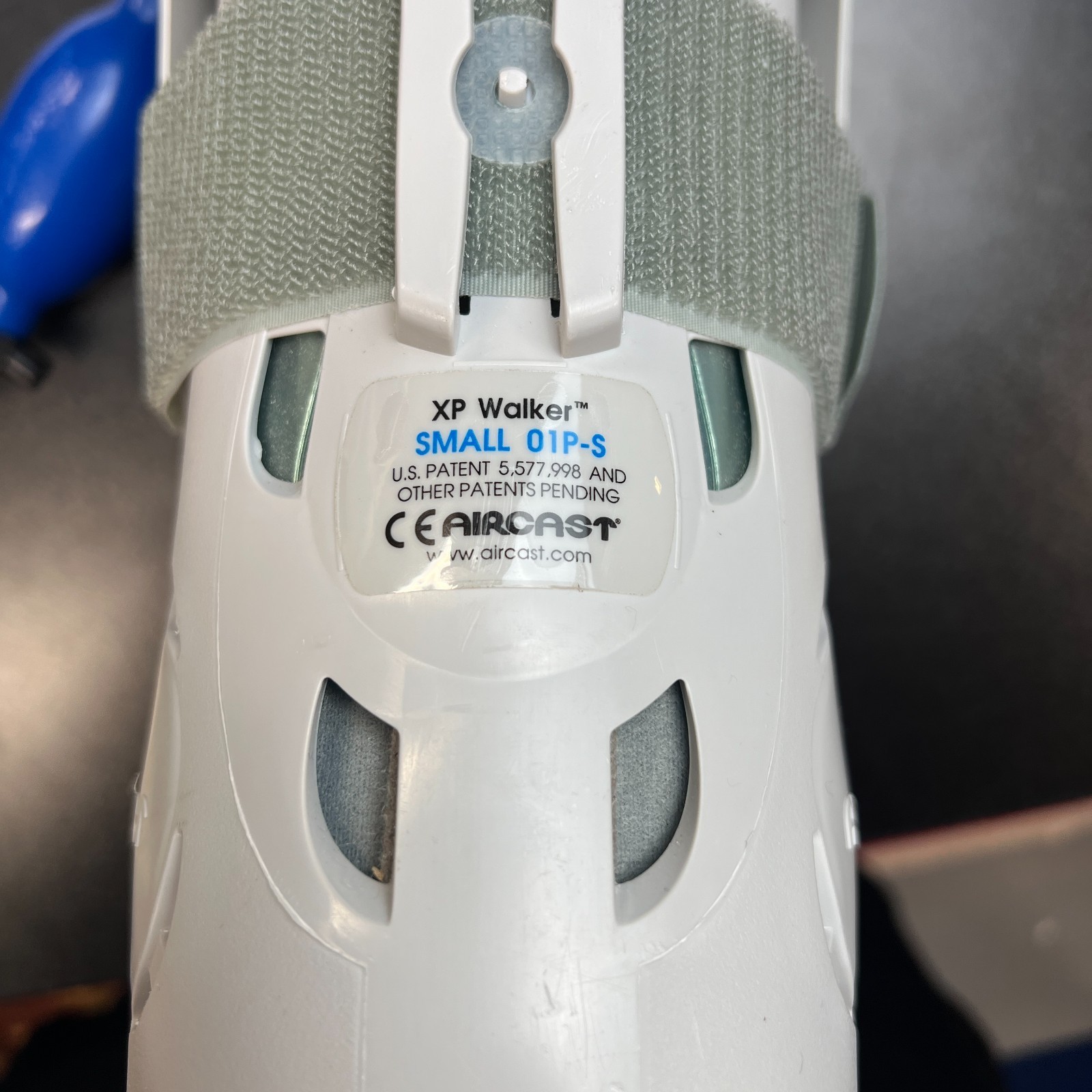 Aircast XP Walker Boot Small 01P-S Pneumatic Orthopedic Foot Brace with Pump