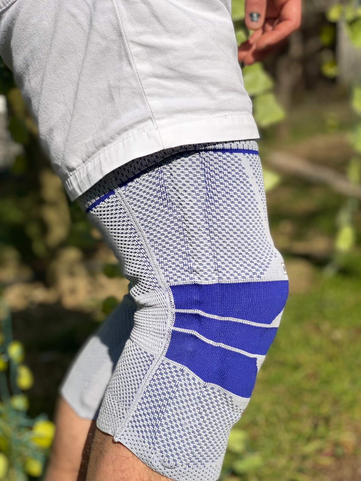Bauerfeind GenuTrain Size 3 Knee Joint Brace Patella Support Meniscus Sleeve ACL