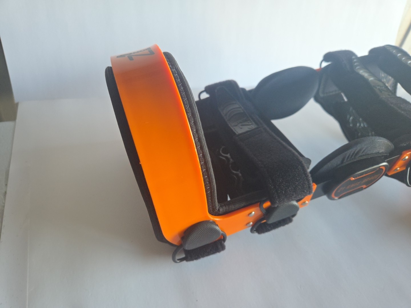 Z1 K2 Knee Brace for ACL Ligament Sports Injuries OA & Knee Pain for Men & Women