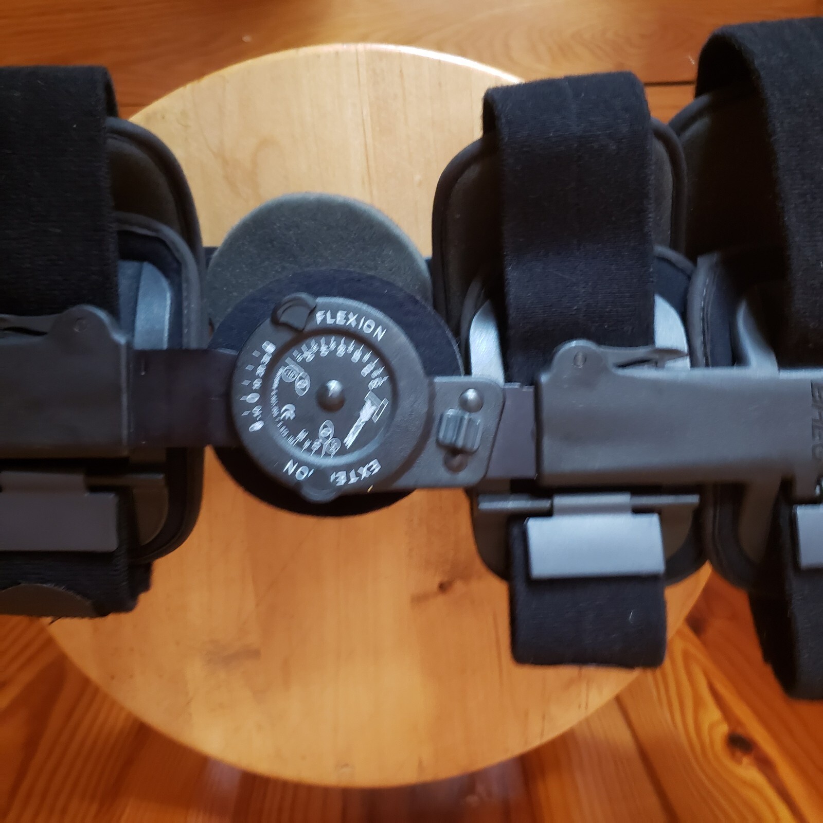 Knee Brace Left/Right Breg T Scope Premier Padded Adjustable