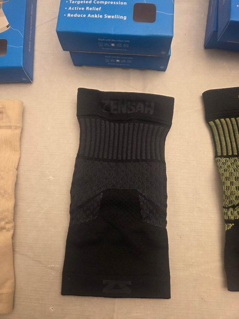 Zensah UNISEX SINGLE Ankle Support Compression Ankle Sleeve