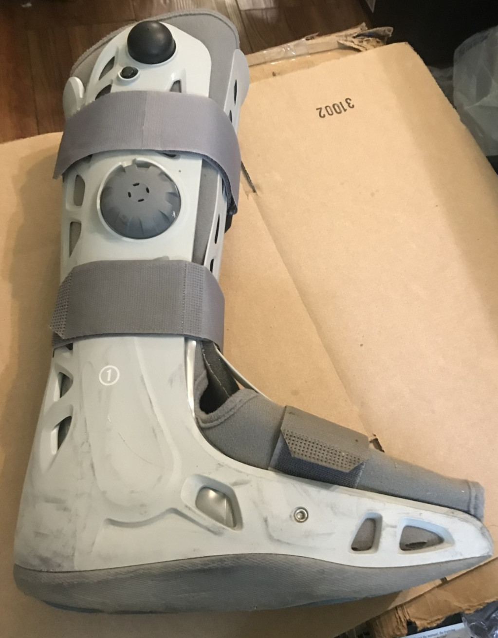 Aircast Standard Air Walker Left Foot Med Brace Foot Boot Pump Adjustable