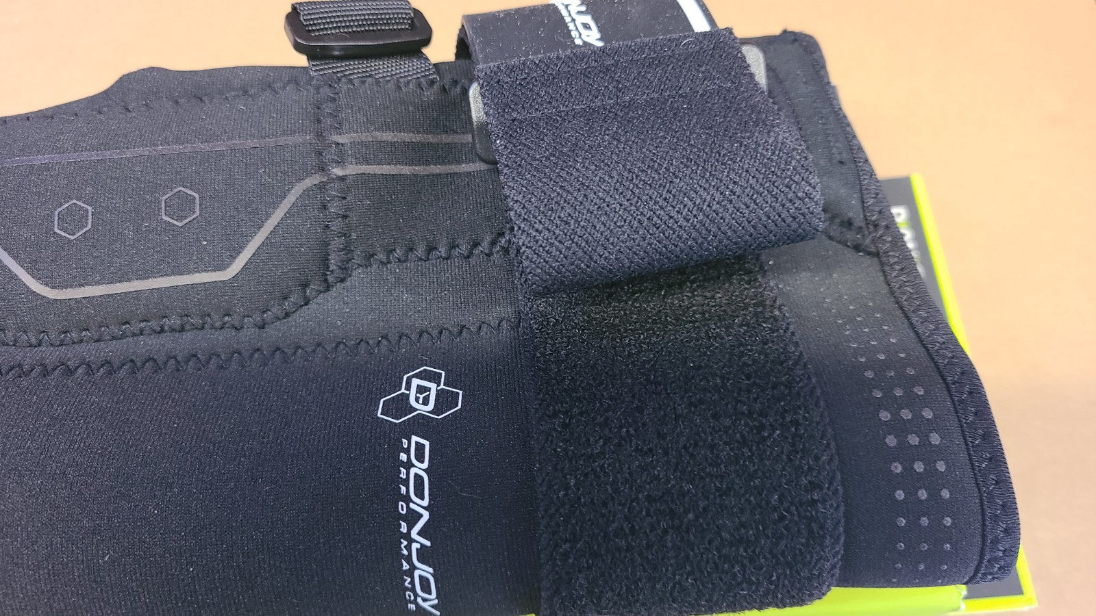 DonJoy Performance Bionic Elbow Brace II Size Small SM New Open Box DP181EB01