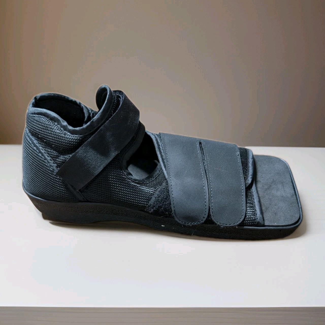Pro Care Orthopedic Boot Brace Sz M Black Post Op Square Toe Shoe Adjustable