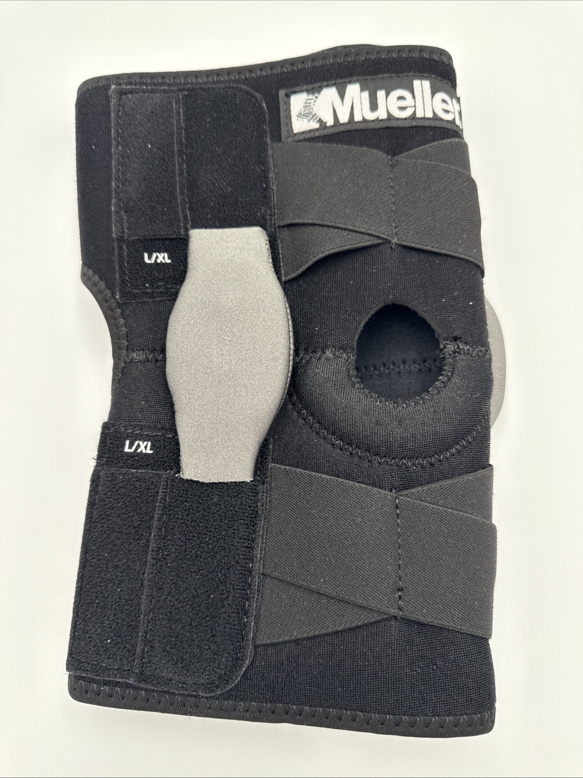 Mueller Adjustable Knee Support L/XL Black, Support Pain Relief Max Stability