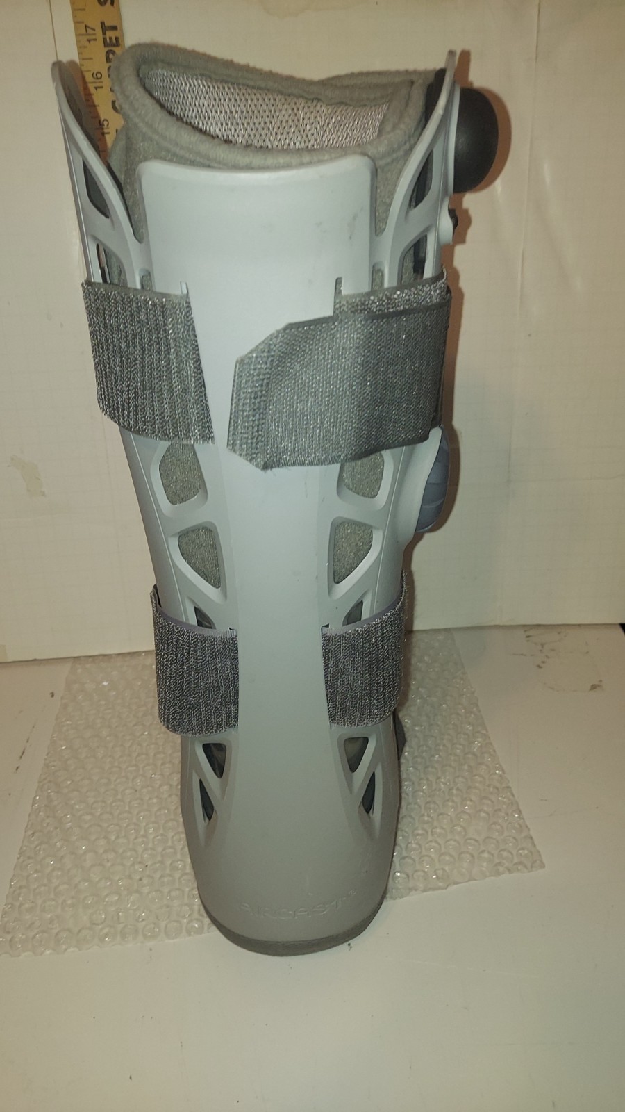 Aircast SoftStrike AirSelect Walker Brace/Walking Boot Size Medium