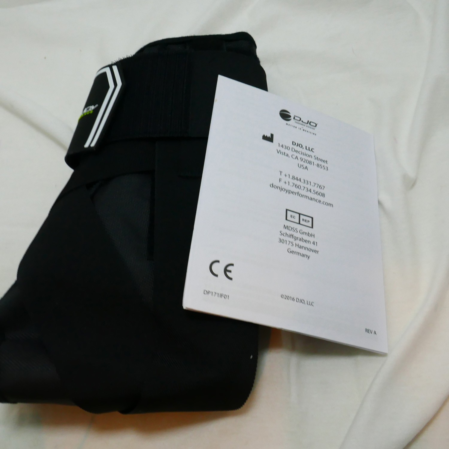 DonJoy bionic speed wrap Sleeve Brace Ankle Large Black ankle support wrap