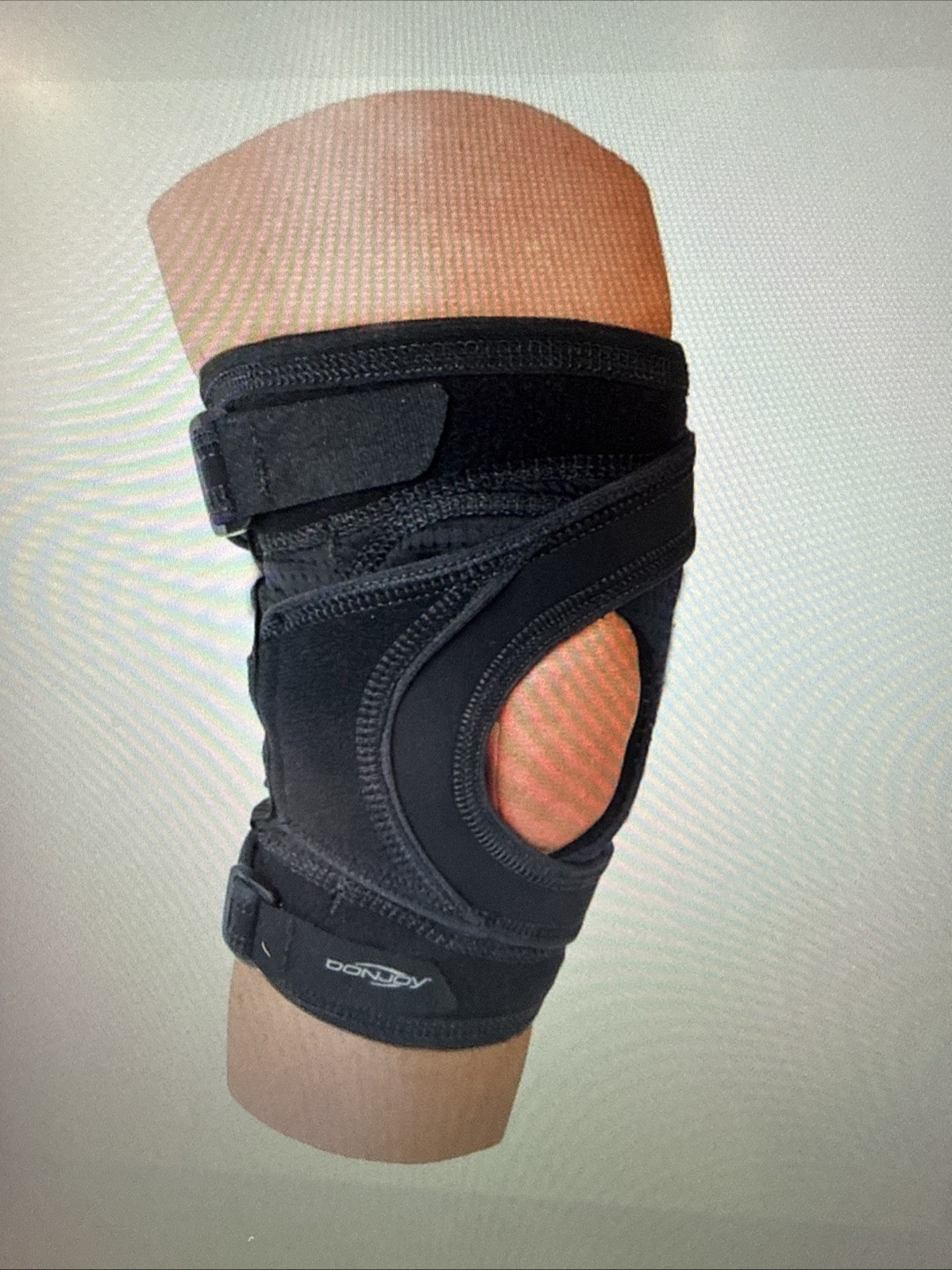 DJO Enovis Tru-pull Lite Knee Brace Right Leg Medium 11-0260-3