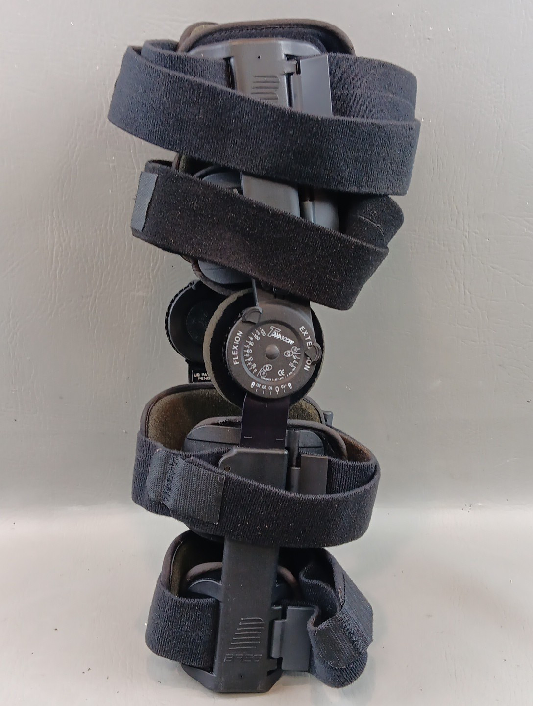 Breg Post Op T Scope Premier Knee Brace Black Padded Adjustable Left/Right