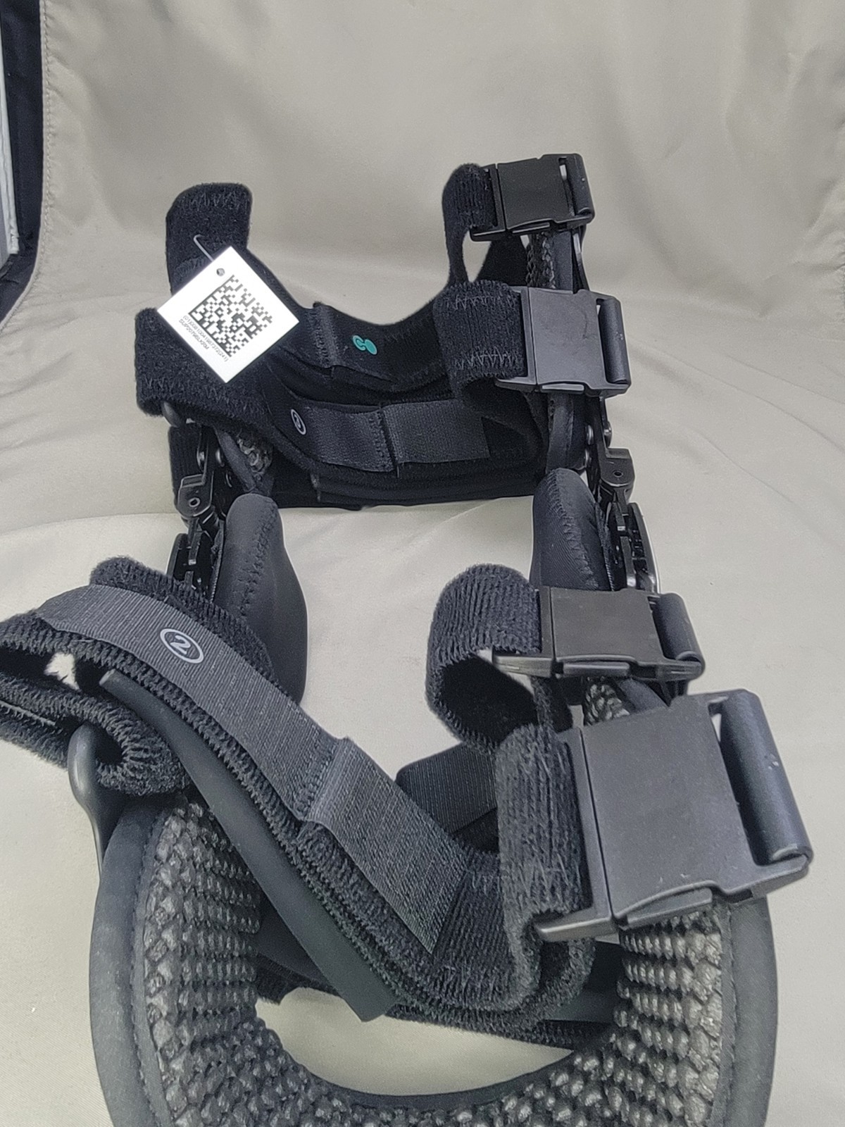 Coretech 845 OA Knee Brace Right for Stabilization Black SUP2079BLKRL New