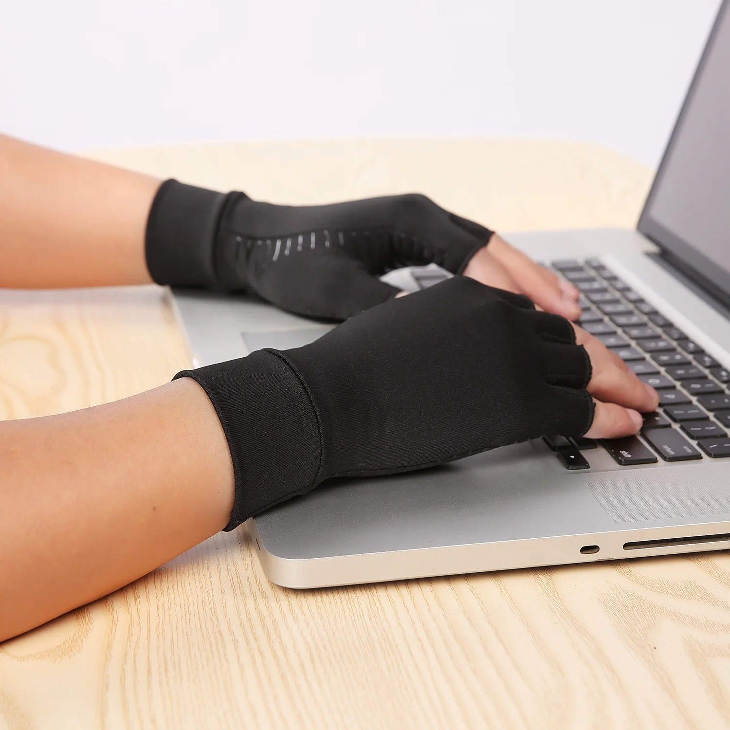 Copper Arthritis Compression Gloves Hand Support Pain Relief Joint Self Care