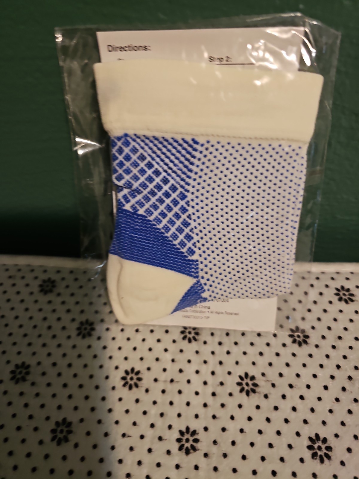 Foot Angel Anti-Fatigue Compression Foot Sleeve Size S/M Unisex Heals & Feet