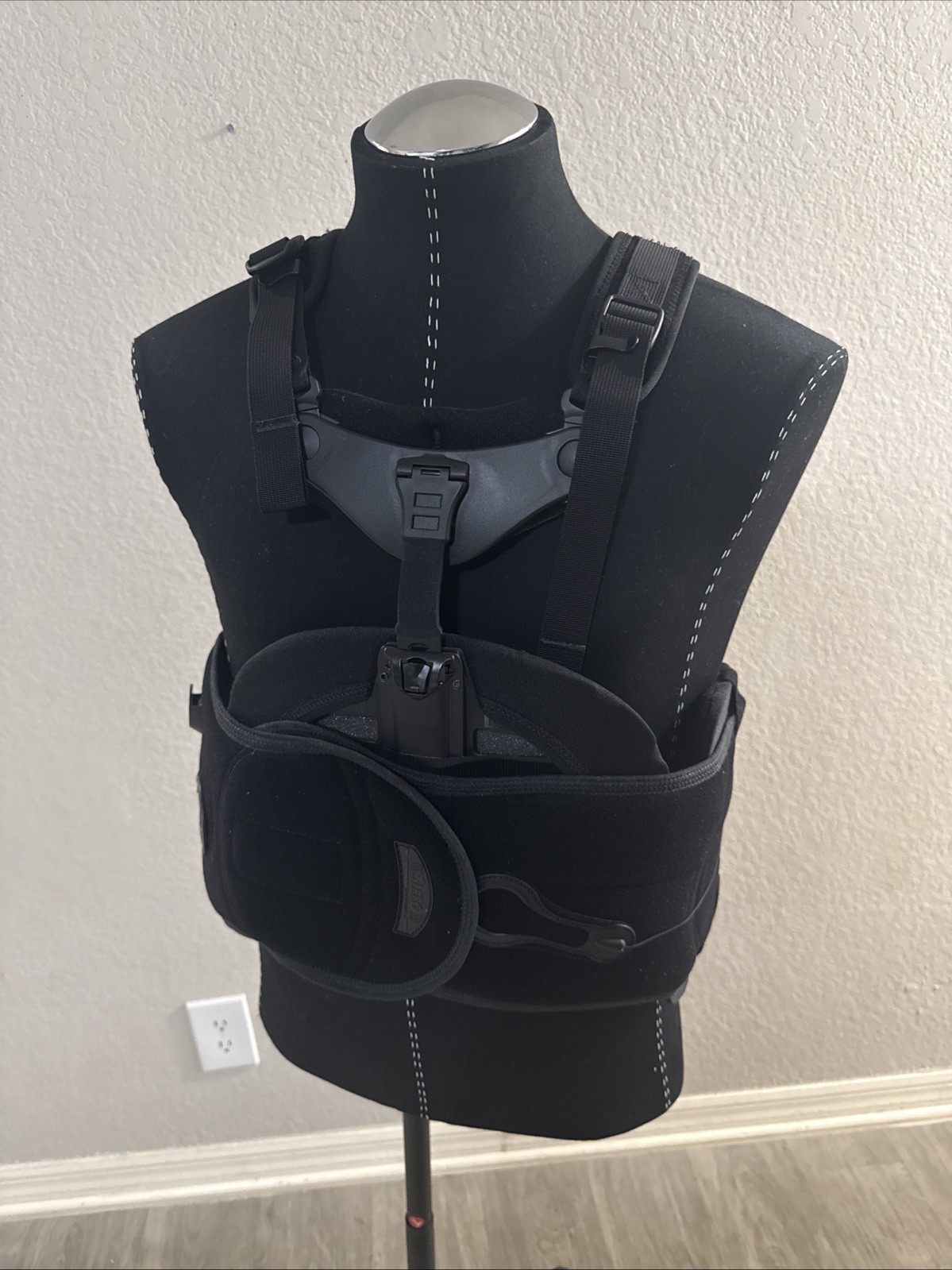 Quinn Medical Thuasne Sleeq Max Rigid Back Brace TLSO Universal Sizing Black